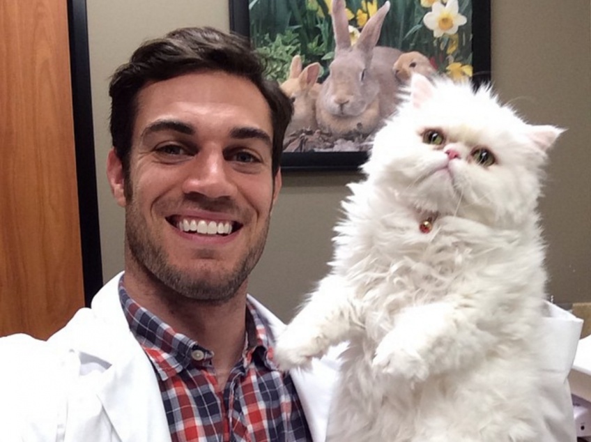#Hotdudes : Evan Antin, le vétérinaire le plus sexy d'Instagram