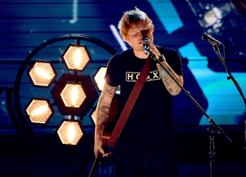 Ed Sheeran et sa guitare ont fait sensation aux Grammy Awards 2017