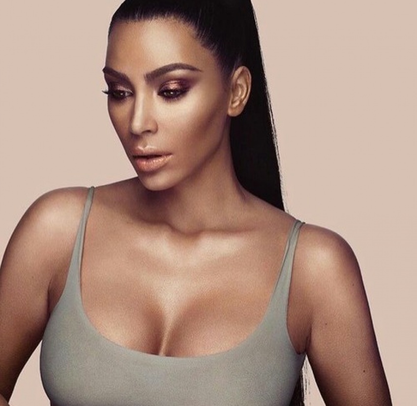 Kim Kardashian s'explique enfin sur la polémique autour sa collection make-up et celle de Kylie Jenner