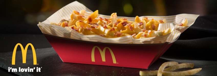 NEWS : McDo propose maintenant les frites au fromage fondu et bacon !