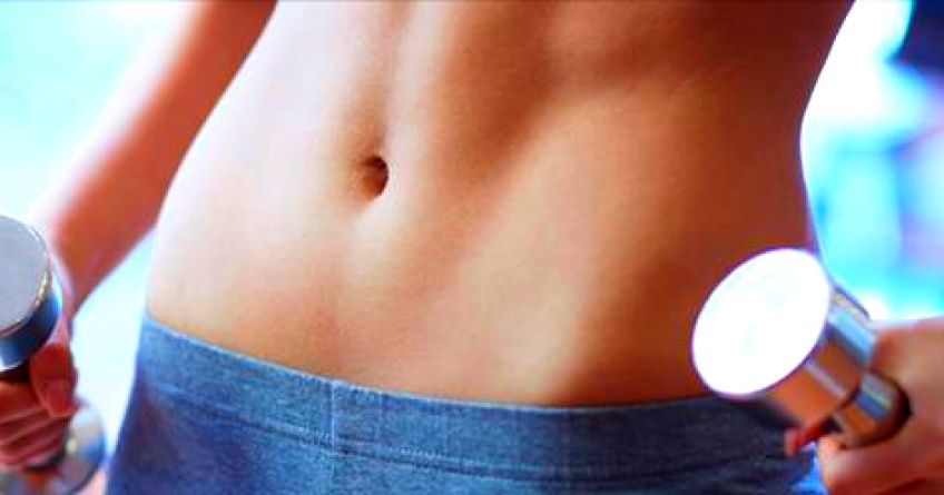 Perdez la graisse de votre ventre simplement avec ces deux exercices !