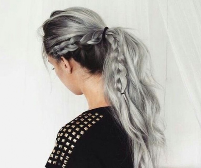 20 sublimes inspirations pour celles qui veulent se teindre les cheveux en gris