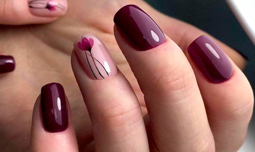 Alerte tendance : le nail art floral s'empare de nos ongles