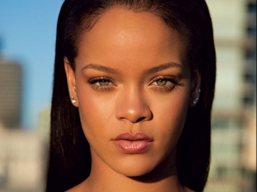 Rihanna lance une nouvelle collection de lipsticks colorés Fenty Beauty