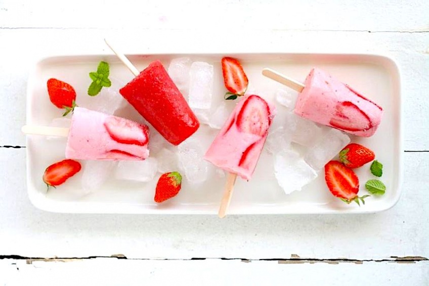 Pour un goûter ensoleillé, optez pour ces délicieux bâtonnets au yaourt glacé !
