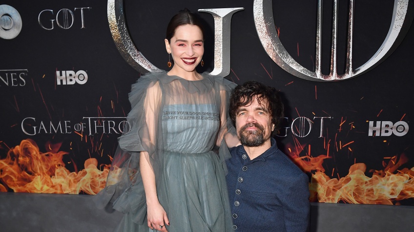 Tous les acteurs de Game of Thrones étaient réunis pour la première de la saison 8 !