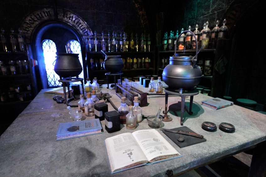Ce site inspiré de l'Univers d'Harry Potter vous permet de prendre des cours de magie comme à Poudlard !