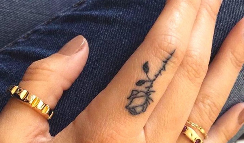 20 idées de tatouages pour femme à faire sur les mains pour un look tendance