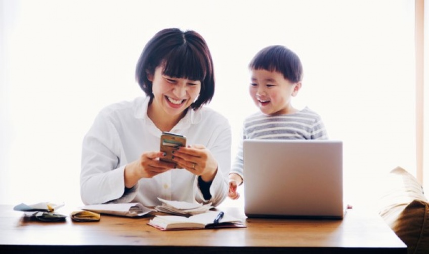 LinkedIn ajoute le statut 'parent au foyer' aux professions disponibles sur le site