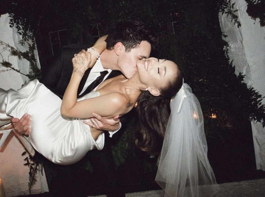 Ariana Grande : la star américaine dévoile les premières photos de son mariage avec Dalton Gomez
