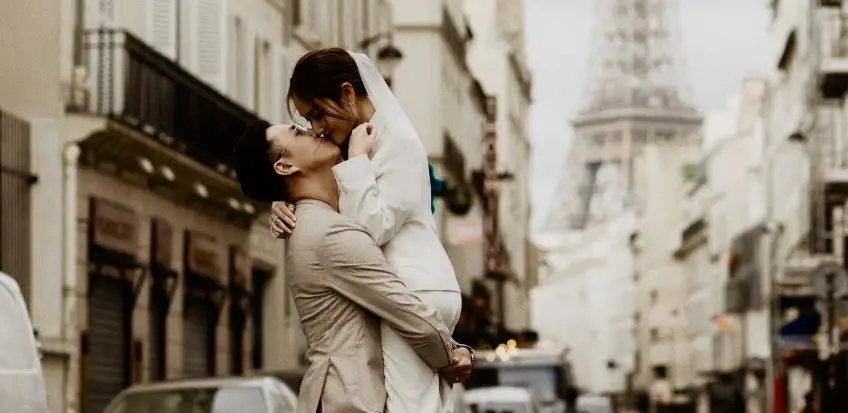 Selon une étude, les Français croient toujours au grand amour !