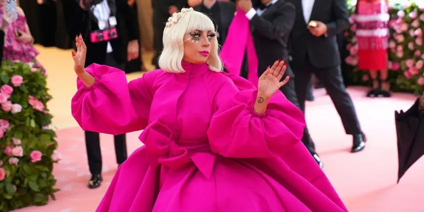 La sublime évolution mode de Lady Gaga en 50 photos