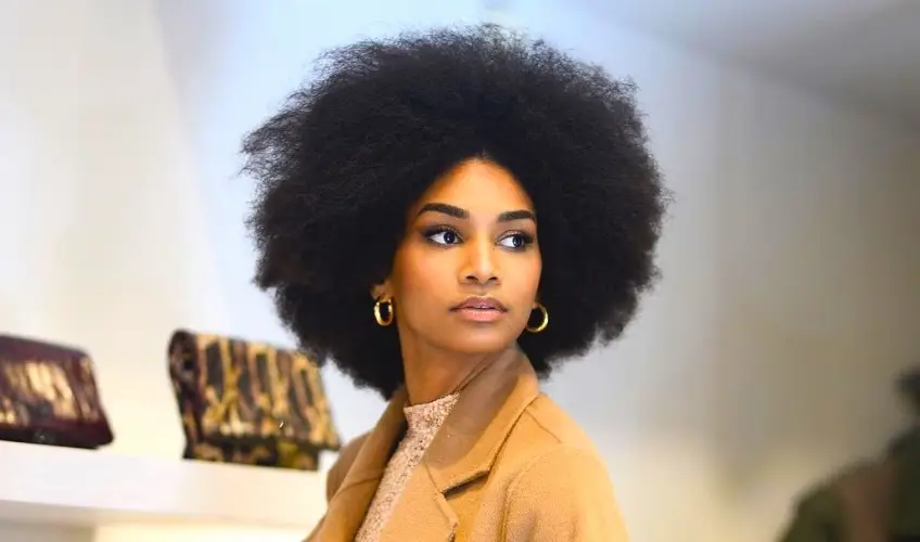 Miss France 2022 : ce qu'il s'est passé derrière la coupe afro de Miss Aquitaine