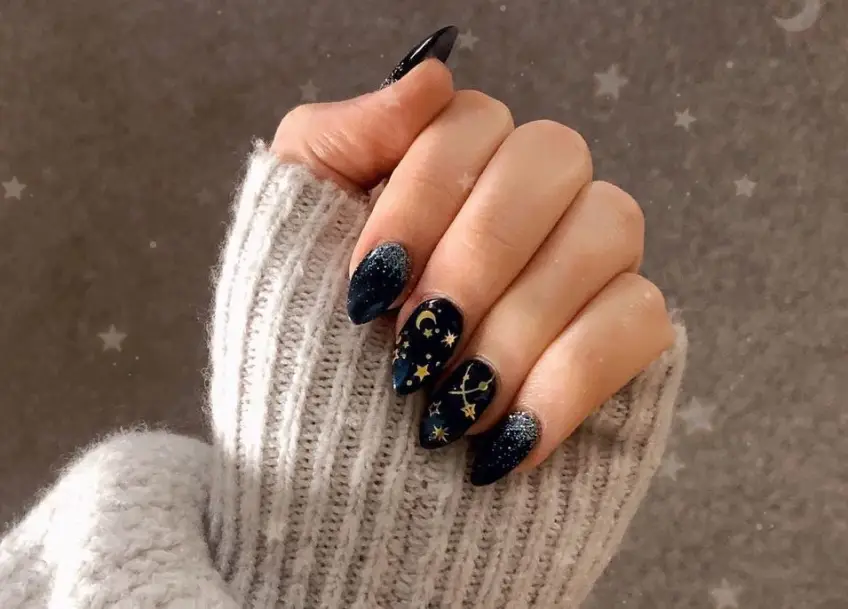 Celestial Nails : le nail-art parfait pour les amoureuses des astres !