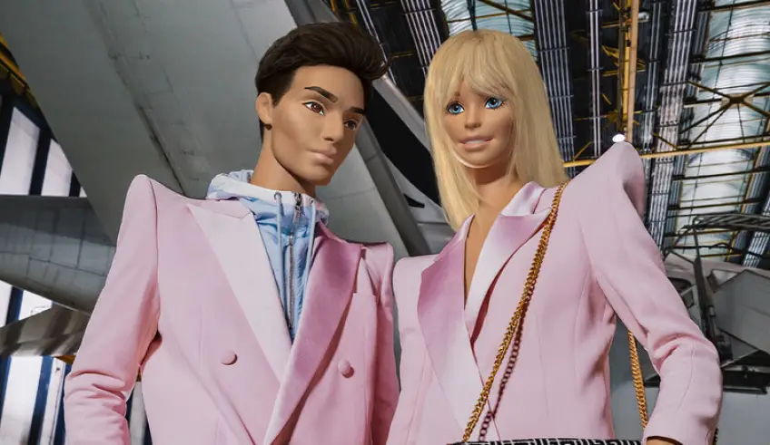 Balmain crée une collaboration avec Barbie non genrée