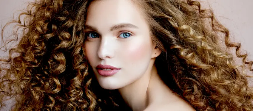Cloud Skin : la nouvelle tendance make-up pour un teint lumineux !