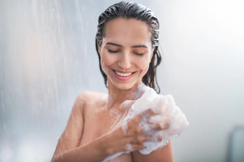 Selon les dermatologues, voici combien de temps il faut rester sous la douche !