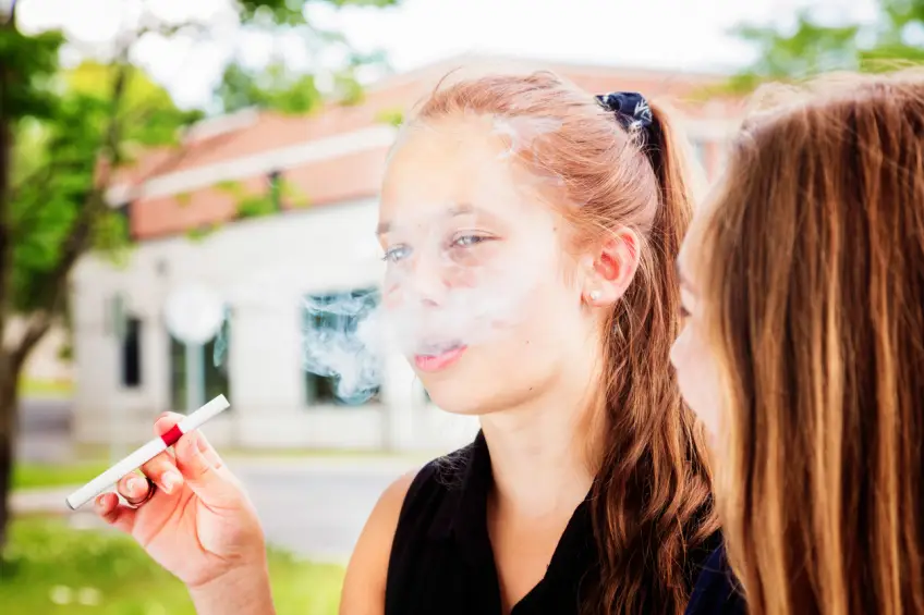 La puff, cette cigarette électronique de plus en plus populaire chez les jeunes