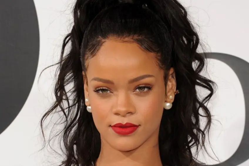 Get The Look #5 : Rihanna et sa routine beauté détaillée !