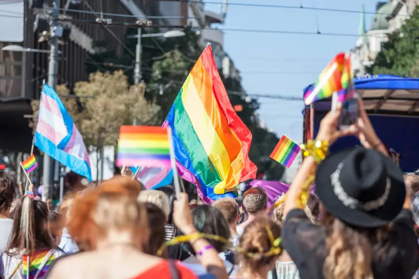 En Floride, la loi 'Dont Say Gay' interdit désormais de parler d'orientation sexuelle à l'école