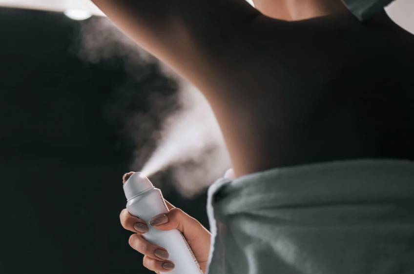 Le 'déodorant challenge' : le défi TikTok qui inquiète !