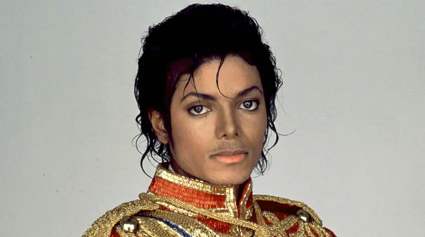 Minute Complot : Michael Jackson est-il toujours en vie ?