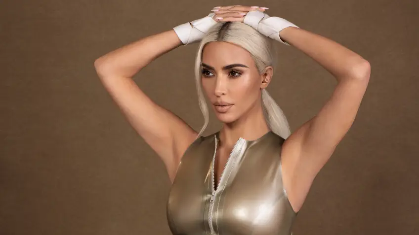 Kim Kardashian s'associe à Apple pour une édition très particulière des écouteurs Beats Fit Pro