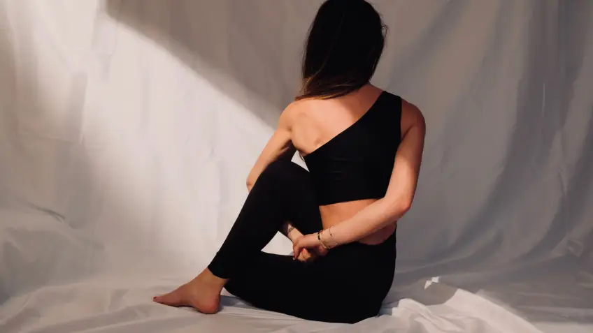 3 postures de yoga qui vous aideront à apaiser les douleurs des règles