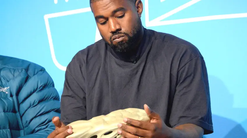 Adidas coupe les ponts avec le chanteur Kanye West !