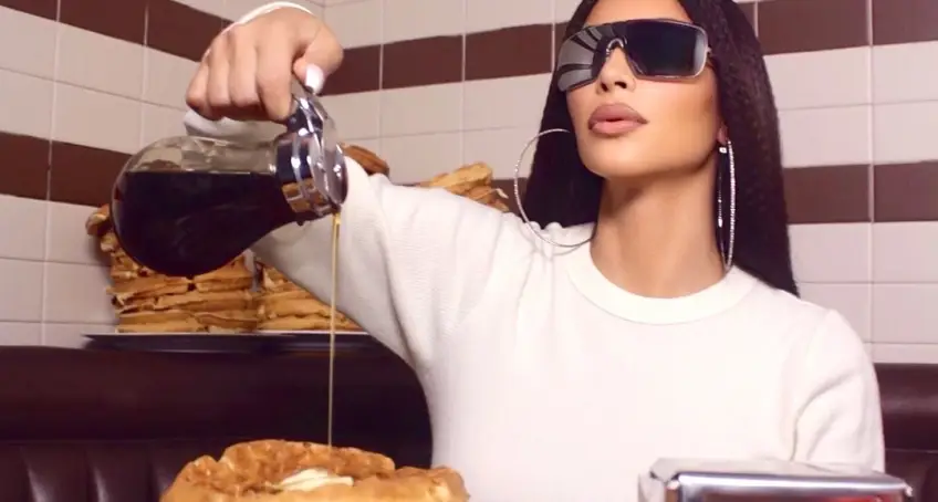 On vous dévoile l'aliment préféré de Kim Kardashian au petit-déjeuner !