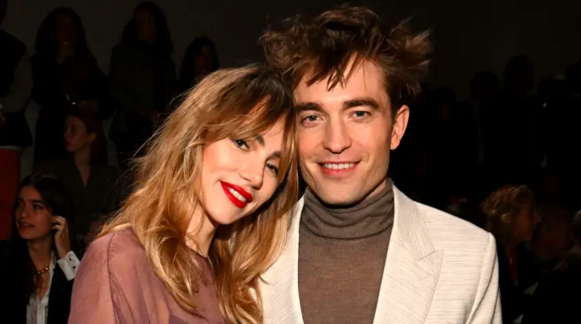 Robert Pattinson apparaît pour la première fois avec sa petite amie !