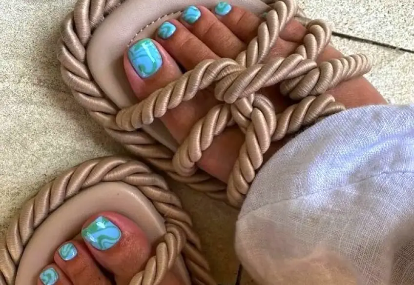 Quelles couleurs de vernis à ongles pour les pieds ?