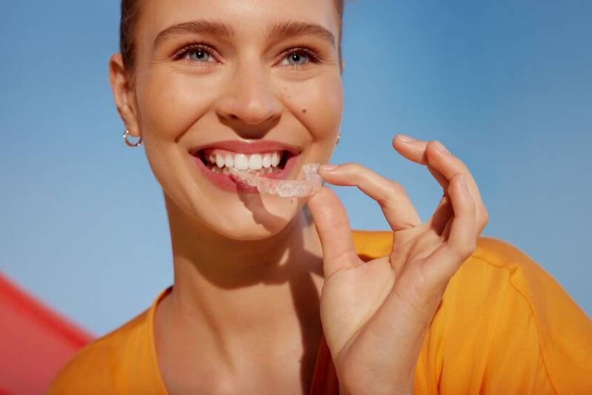 Comment retrouver les dents droites en moins d'un an