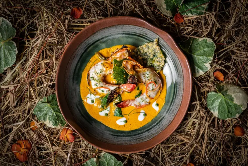 La recette du Curry de crevettes revisité, par le chef du restaurant du Peninsula Bangkok