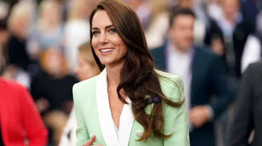 Kate Middleton porte pour la première fois une tenue signée Balmain !