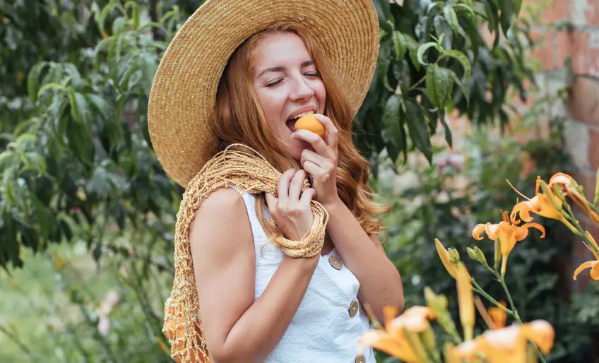 L'astuce TikTok qui consiste à manger le noyau des abricots pour lutter contre l'acné est nocive !