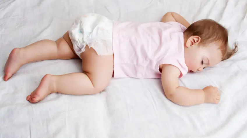Mort subite du nourrisson : attention aux photos sur les paquets de couches pour bébé