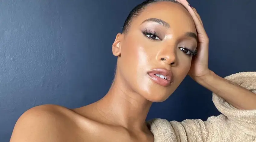 'Icy Makeup' : Voici la nouvelle tendance maquillage que l'on va adorer porter tout l'hiver