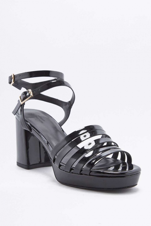 Urban Outfitters - Sandales