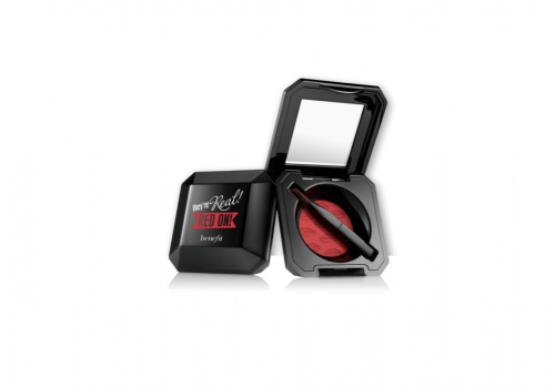 Benefit Cosmetics - They're real ! Red on !