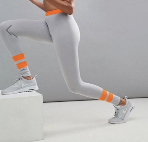 PrettyLittleThing - Legging gris & orange
