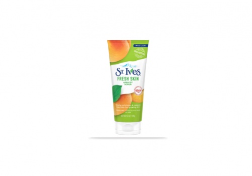 St. Ives - Deeply Exfoliates & Removes Impurities For Glowing Skin