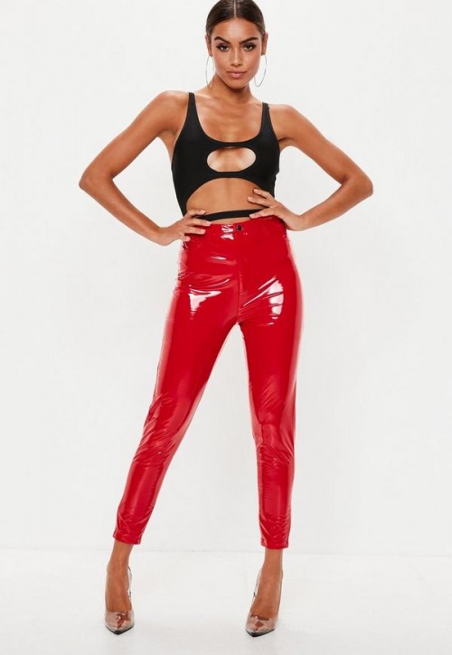 Missguided - Pantalon skinny rouge en vinyle