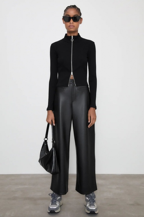 Zara - Pantalon en cuir synthétique