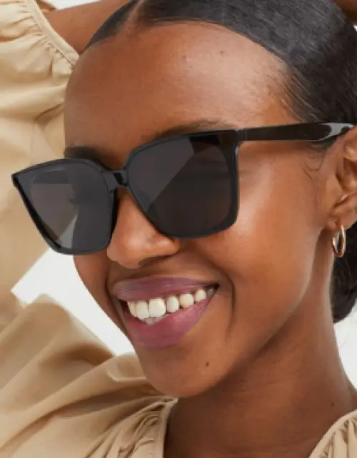 H&M - lunettes de soleil carré 