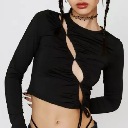 Nasty Gal - top cut out 