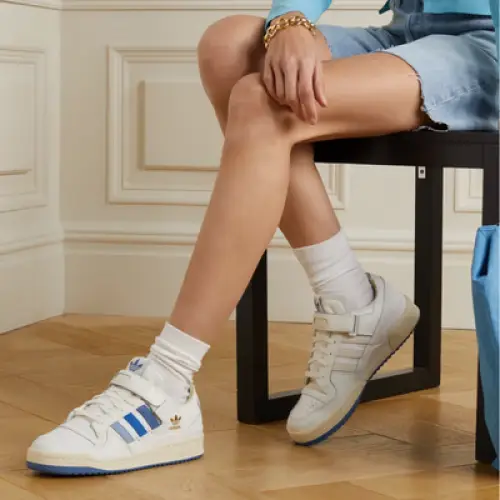 Adidas- Basket en cuir et en daim Forum 84 blanche