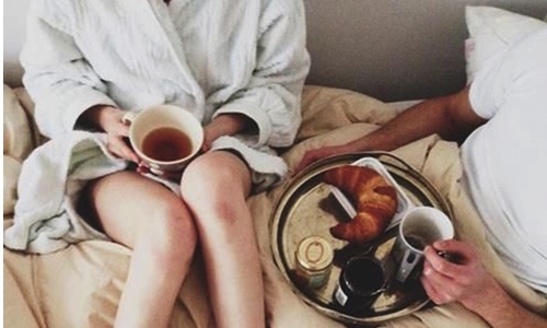 17 raisons qui prouvent qu'un couple qui mange ensemble, reste ensemble