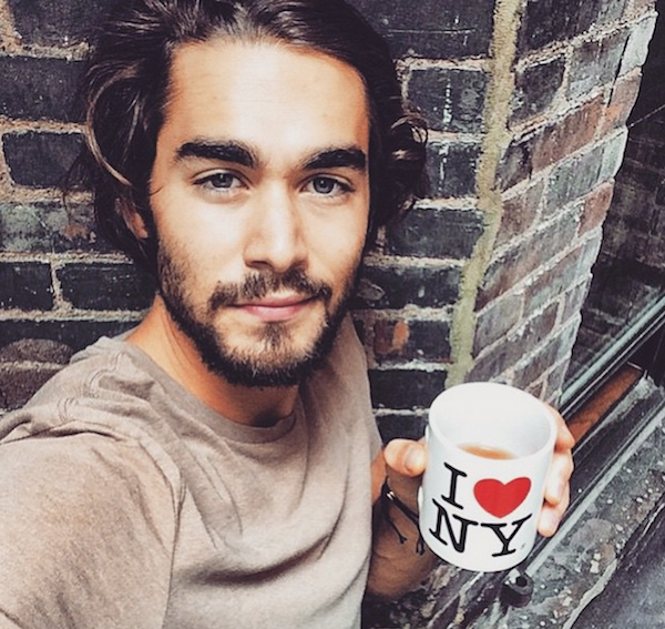Menandcoffee : le compte instagram qui va vous faire aimer le café.