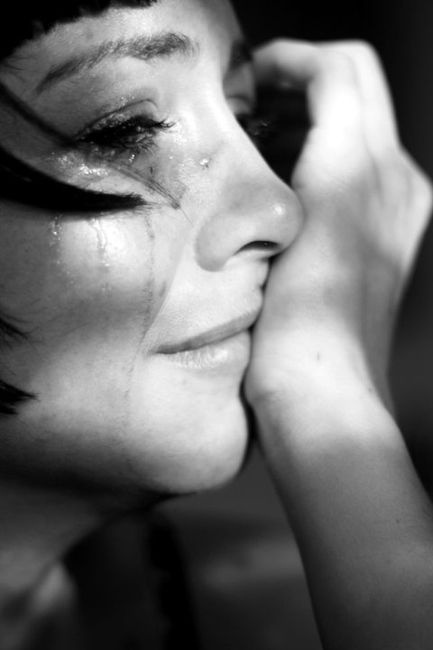 femme qui pleure
